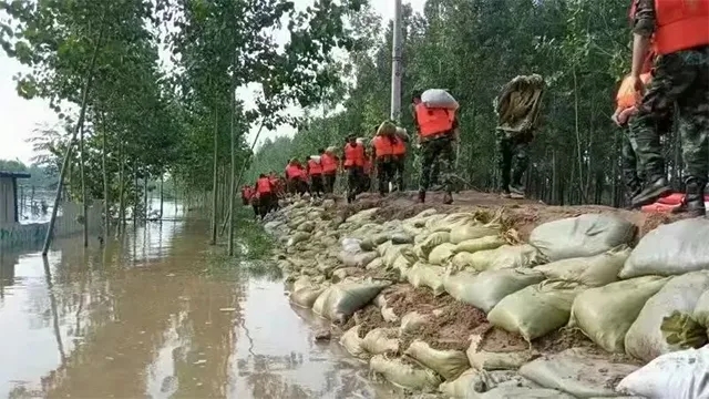 抗洪救災