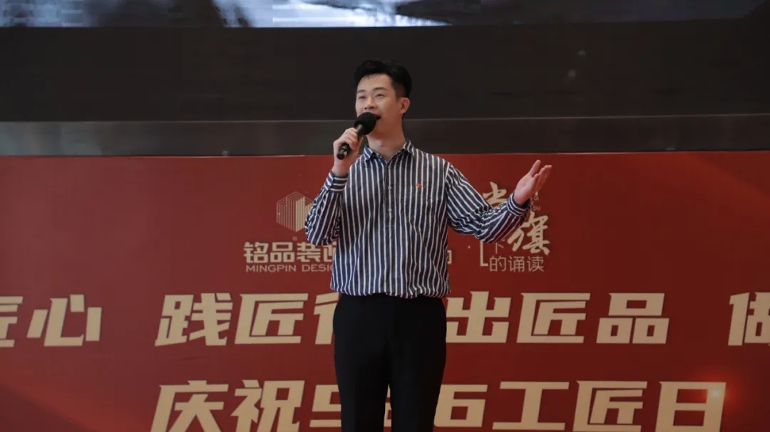 《草原上升起不落的太陽(yáng)》